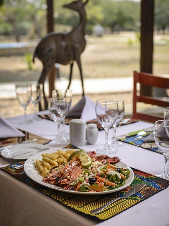 Montebelo Gorongosa Lodge & Safari Mtindiri Eksteriør bilde